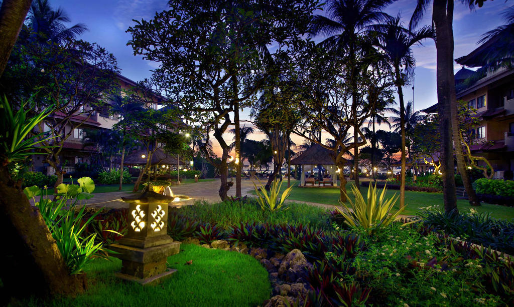 فندق نيكو بالي بينوا بيتش نوسا دوا المظهر الخارجي الصورة The garden at the hotel